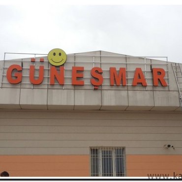 PLEKSİ KUTU HARFLİ TABELA 